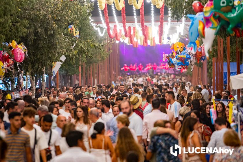 GALERÍA: Un paseo nocturno por la Feria del Valle durante la jornada del viernes con las actividades locales y el Concurso de Pasodobles como protagonistas en la Caseta Municipal GALERÍA: Un paseo nocturno por la Feria del Valle durante la jornada del viernes con las actividades locales y el Concurso de Pasodobles como protagonistas en la Caseta Municipal