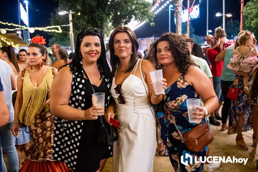 GALERÍA: Un paseo nocturno por la Feria del Valle durante la jornada del viernes con las actividades locales y el Concurso de Pasodobles como protagonistas en la Caseta Municipal