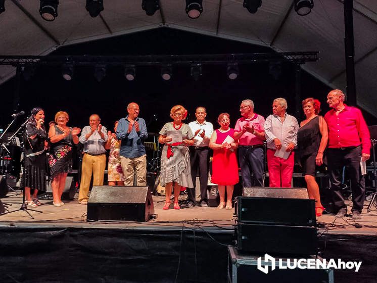 GALERÍA: Un paseo nocturno por la Feria del Valle durante la jornada del viernes con las actividades locales y el Concurso de Pasodobles como protagonistas en la Caseta Municipal