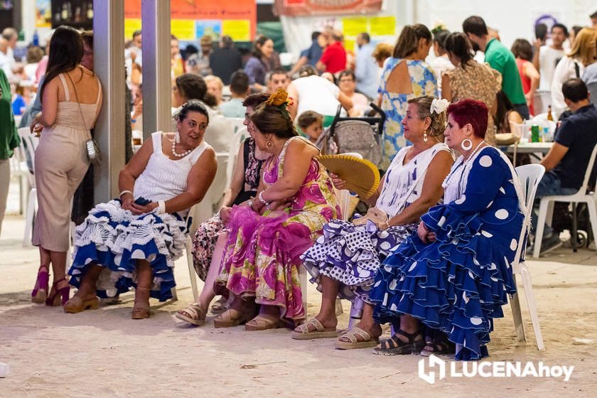 GALERÍA: Un paseo nocturno por la Feria del Valle durante la jornada del viernes con las actividades locales y el Concurso de Pasodobles como protagonistas en la Caseta Municipal