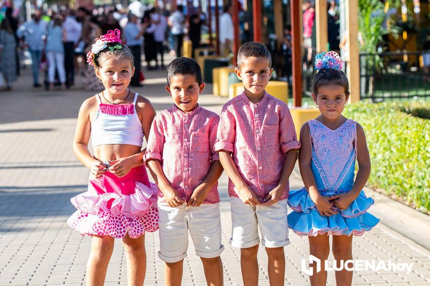 GALERÍA: Los trajes de flamenca y el paseo de caballos llenan de colorido la Feria del Valle