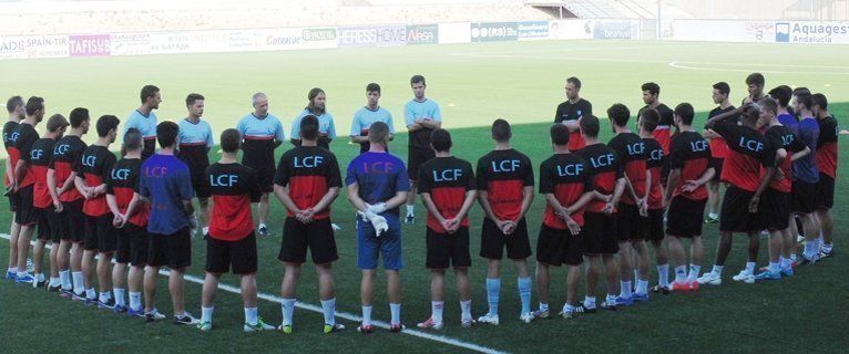  El Lucena arranca con 28 futbolistas mientras negocia con Antoñito (fotos) 