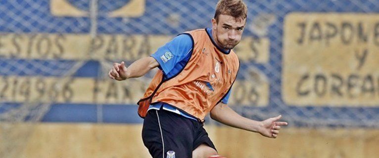  El Lucena completa su defensa con el ex del Tenerife Sergio Rodríguez 