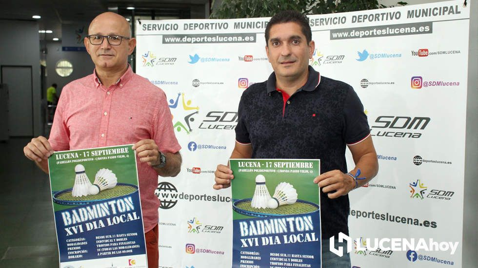  El presidente del Club Bádminton Lucena, Juan Antonio Ramírez, junto al edil de Deportes, Alberto Lora 