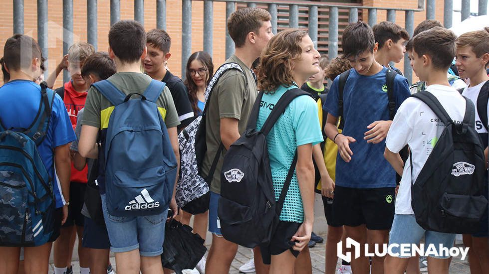 GALERÍA: Casi 4.000 alumnos comienzan un curso escolar sin protocolos COVID en los institutos de Secundaria y Bachillerato de Lucena GALERÍA: Casi 4.000 alumnos comienzan un curso escolar sin protocolos COVID en los institutos de Secundaria y Bachillerato de Lucena