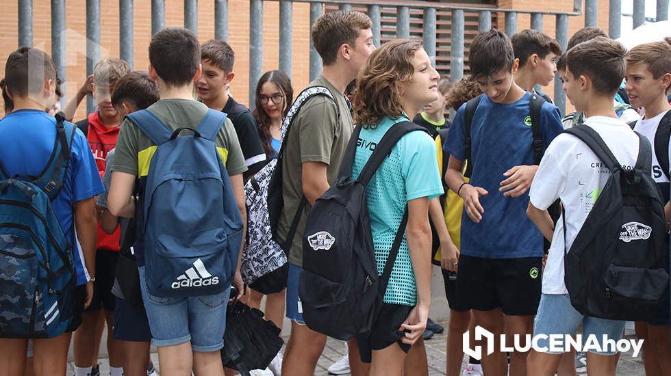 GALERÍA: Casi 4.000 alumnos comienzan un curso escolar sin protocolos COVID en los institutos de Secundaria y Bachillerato de Lucena