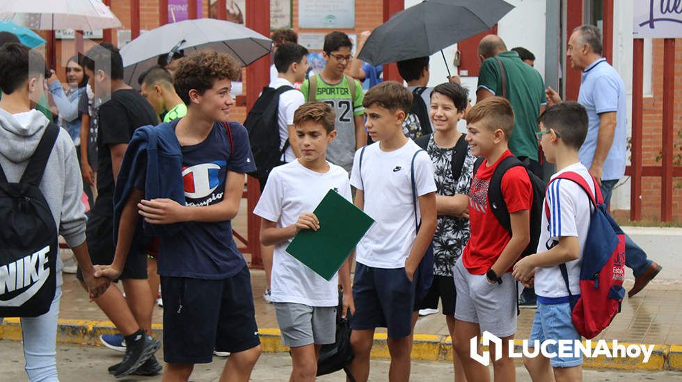 GALERÍA: Casi 4.000 alumnos comienzan un curso escolar sin protocolos COVID en los institutos de Secundaria y Bachillerato de Lucena