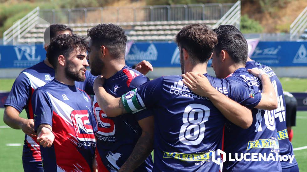  Jugadores del CD Lucecor celebran un gol en el partido contra el CD Mellaria 