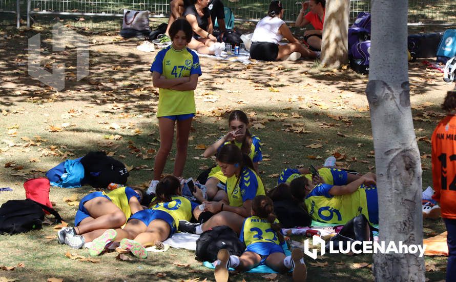 GALERÍA: Más de 300 jugadores de doce clubes andaluces tomaron parte en el I Memorial de Balonmano "Manolo Lara Cantizani"