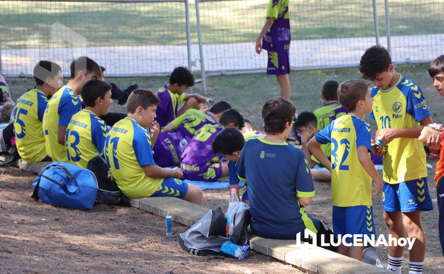 GALERÍA: Más de 300 jugadores de doce clubes andaluces tomaron parte en el I Memorial de Balonmano "Manolo Lara Cantizani"