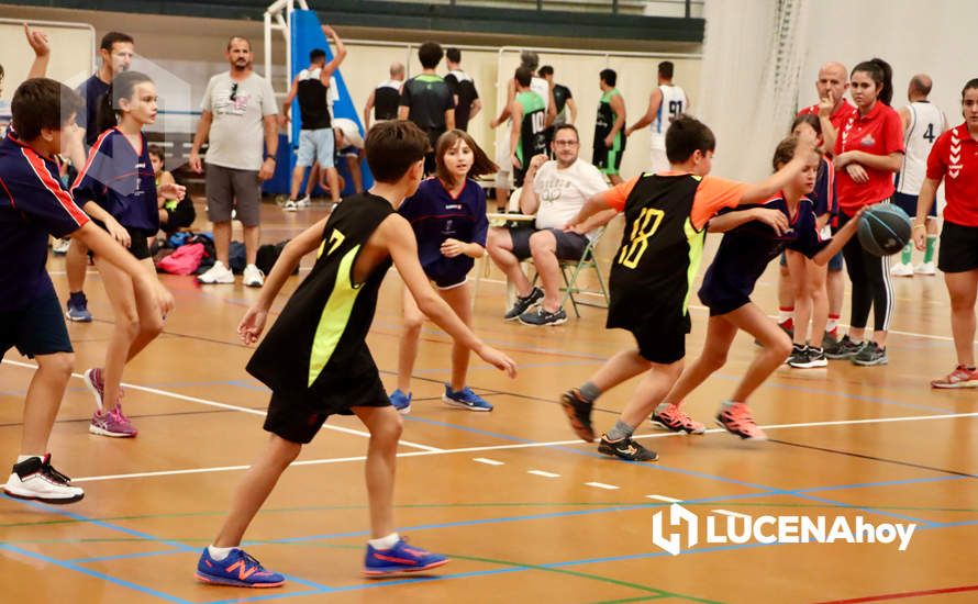 GALERÍA: El Pabellón Cubierto acogió el II Torneo de Baloncesto 'Corazón de Andalucía', con la presencia de 22 equipos del sur de la provincia