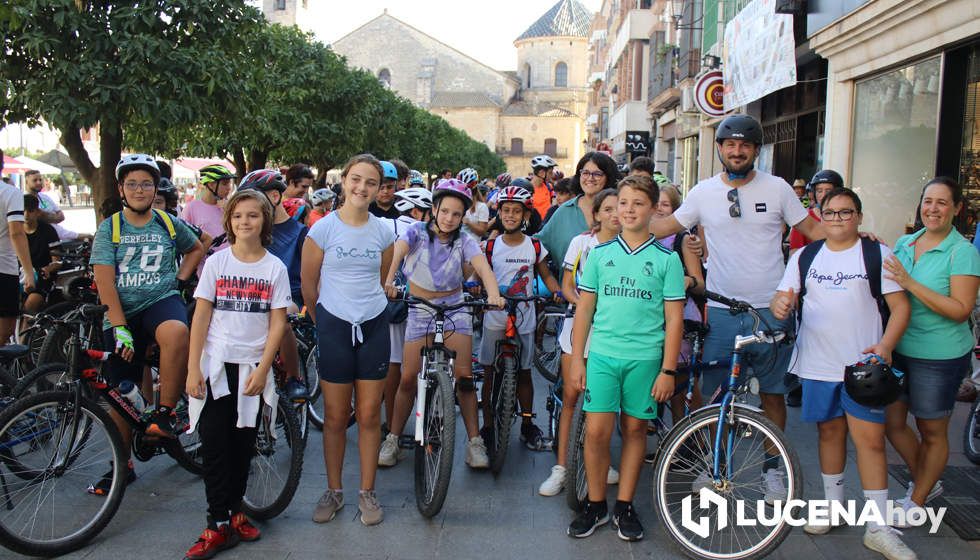 GALERÍA: Unos 150 escolares conmemoran con una marcha urbana en bicicleta el Día Mundial sin Coche en Lucena