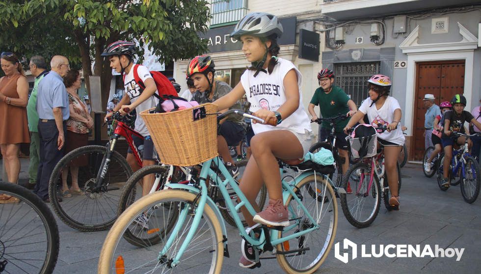 GALERÍA: Unos 150 escolares conmemoran con una marcha urbana en bicicleta el Día Mundial sin Coche en Lucena