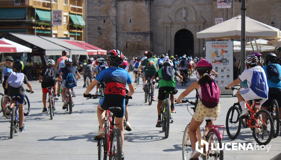 GALERÍA: Unos 150 escolares conmemoran con una marcha urbana en bicicleta el Día Mundial sin Coche en Lucena