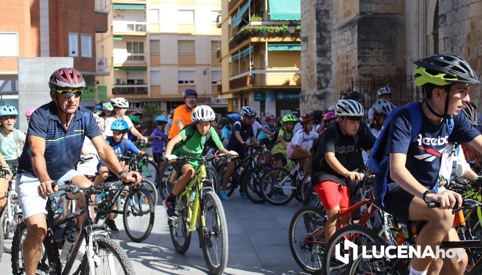 GALERÍA: Unos 150 escolares conmemoran con una marcha urbana en bicicleta el Día Mundial sin Coche en Lucena