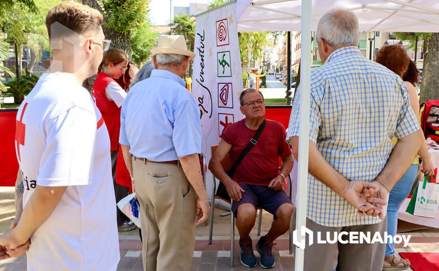 GALERÍA: Asociaciones y empresas sanitarias muestran sus productos y servicios en ExpoSalud Lucena, que ha abierto sus puertas este viernes