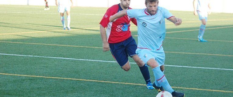  El Espeleño le inflige al Lucena la primera derrota de la pretemporada (2-0) 