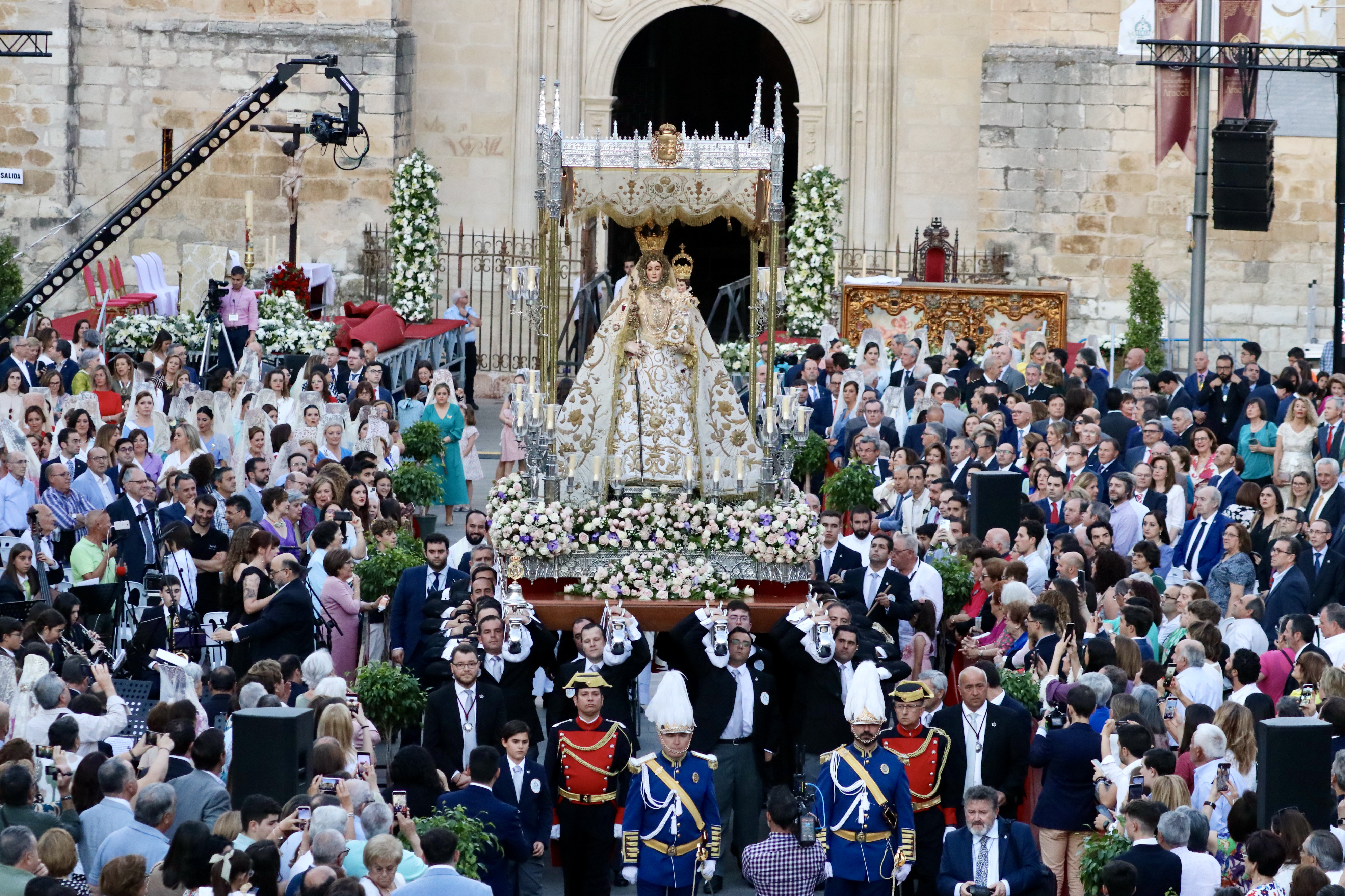 75 Aniv   Procesión Extraordinaria 29 Abril 23