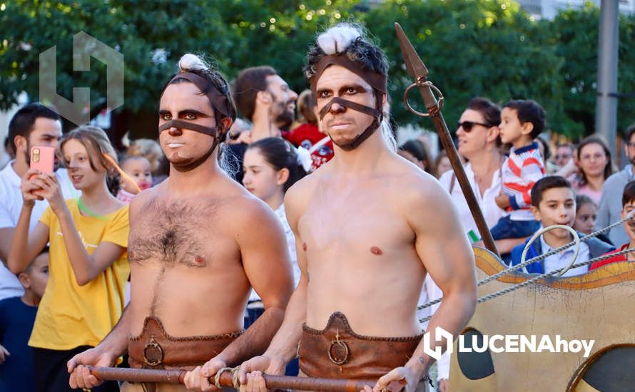 GALERÍA: El pasacalles 'Dioses y monstruos' ha abierto este viernes la XXV Semana del Teatro de Lucena GALERÍA: El pasacalles 'Dioses y monstruos' ha abierto este viernes la XXV Semana del Teatro de Lucena