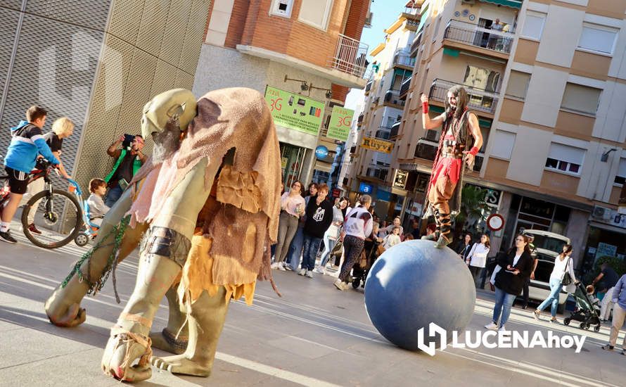 GALERÍA: El pasacalles 'Dioses y monstruos' ha abierto este viernes la XXV Semana del Teatro de Lucena GALERÍA: El pasacalles 'Dioses y monstruos' ha abierto este viernes la XXV Semana del Teatro de Lucena