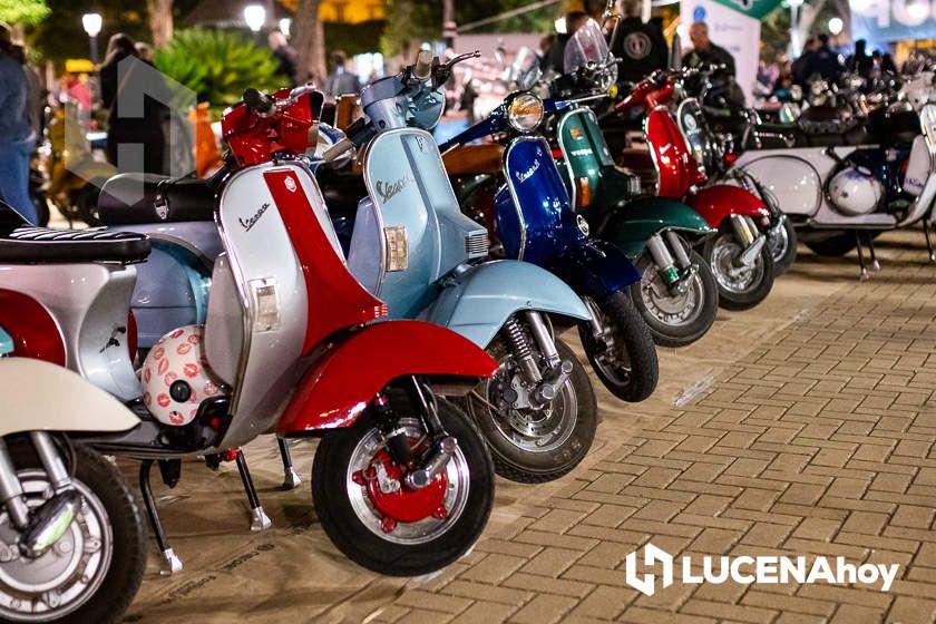 GALERÍA 1: Lucena vuelve a convertirse en el paraíso de los "vesperos" gracias a la XI Ruta Subbética en Vespa: Las fotos de la fiesta de bienvenida y la salida