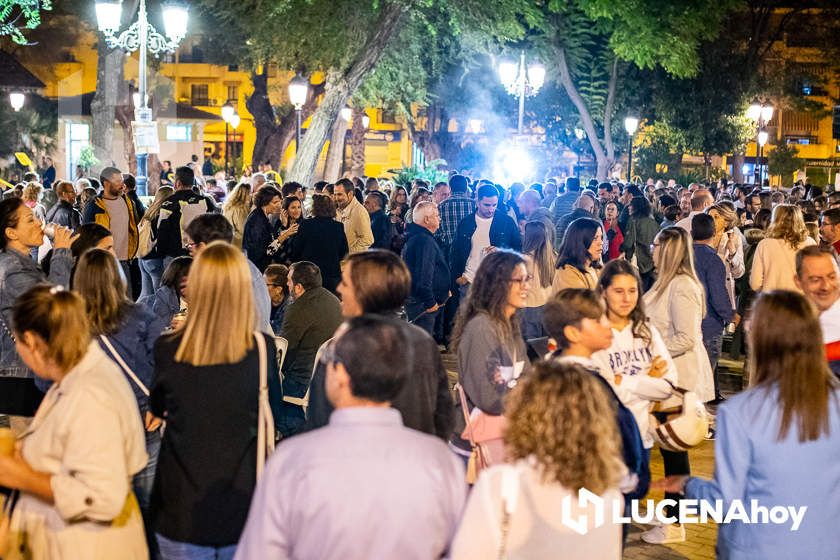 GALERÍA 1: Lucena vuelve a convertirse en el paraíso de los "vesperos" gracias a la XI Ruta Subbética en Vespa: Las fotos de la fiesta de bienvenida y la salida