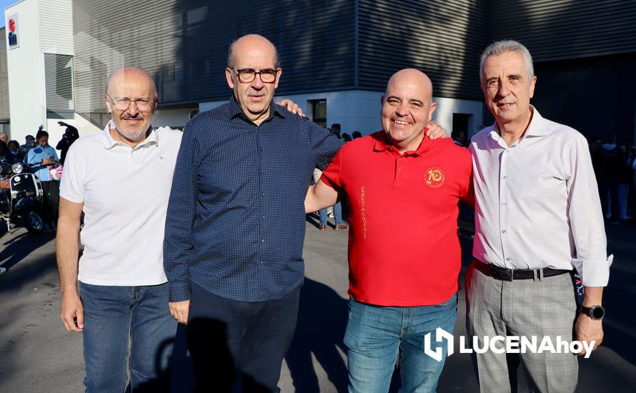 GALERÍA 1: Lucena vuelve a convertirse en el paraíso de los "vesperos" gracias a la XI Ruta Subbética en Vespa: Las fotos de la fiesta de bienvenida y la salida