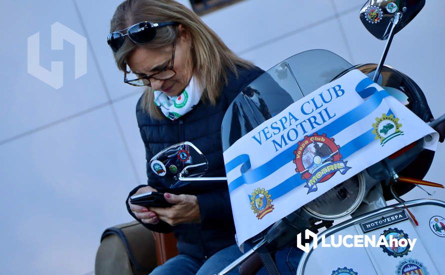 GALERÍA 1: Lucena vuelve a convertirse en el paraíso de los "vesperos" gracias a la XI Ruta Subbética en Vespa: Las fotos de la fiesta de bienvenida y la salida