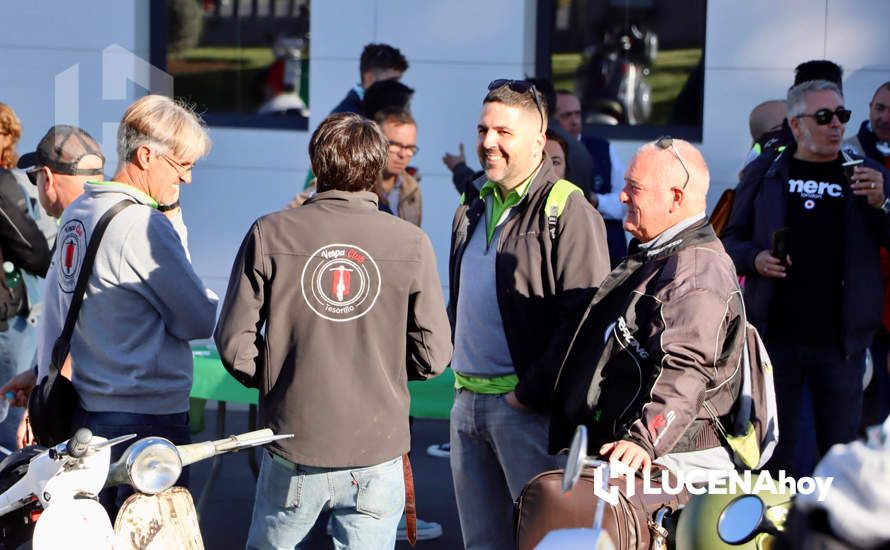 GALERÍA 1: Lucena vuelve a convertirse en el paraíso de los "vesperos" gracias a la XI Ruta Subbética en Vespa: Las fotos de la fiesta de bienvenida y la salida