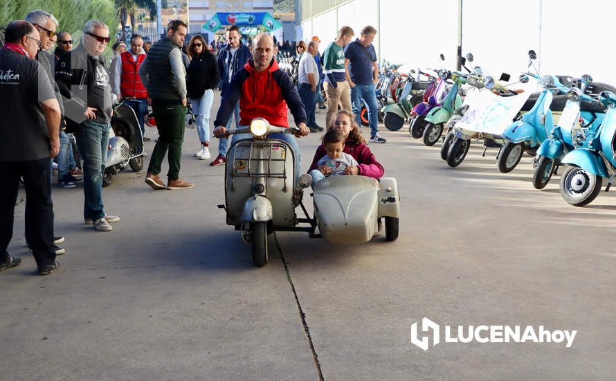 GALERÍA 1: Lucena vuelve a convertirse en el paraíso de los "vesperos" gracias a la XI Ruta Subbética en Vespa: Las fotos de la fiesta de bienvenida y la salida