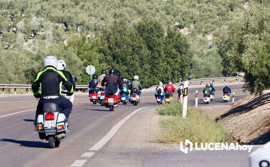 GALERÍA 1: Lucena vuelve a convertirse en el paraíso de los "vesperos" gracias a la XI Ruta Subbética en Vespa: Las fotos de la fiesta de bienvenida y la salida