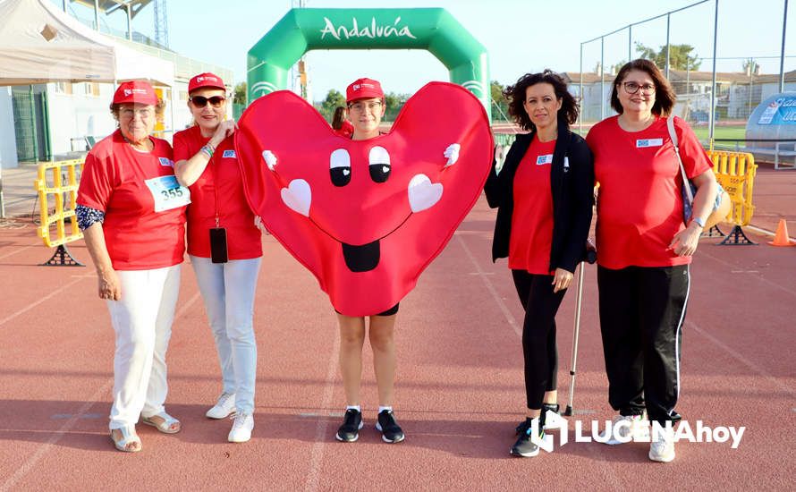 GALERÍA 1: "CORRER CON CORAZÓN": Las fotos de la carrera solidaria organizada por 'Voluntarias Activas por la Salud': La salida