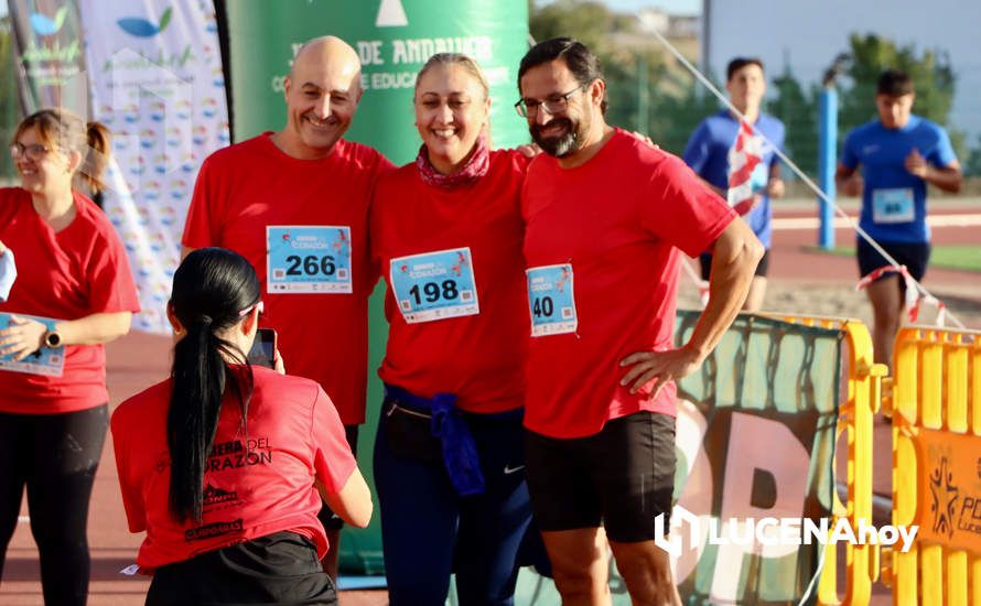 GALERÍA 1: "CORRER CON CORAZÓN": Las fotos de la carrera solidaria organizada por 'Voluntarias Activas por la Salud': La salida