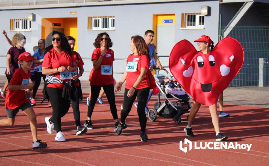 GALERÍA 1: "CORRER CON CORAZÓN": Las fotos de la carrera solidaria organizada por 'Voluntarias Activas por la Salud': La salida