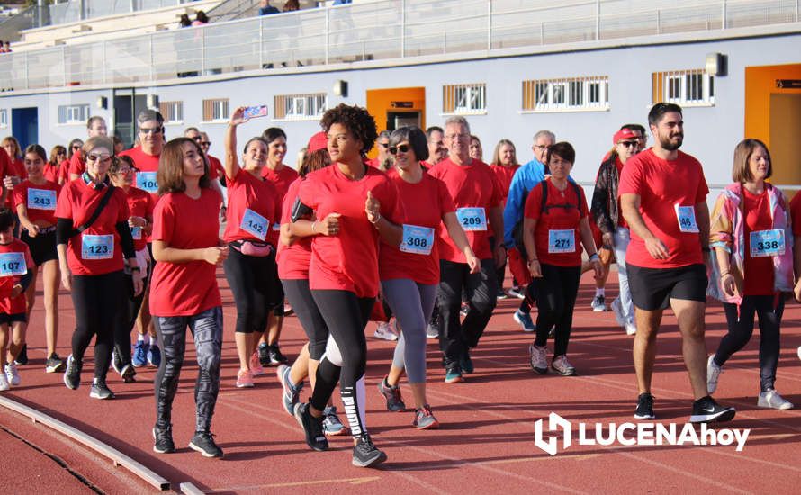 GALERÍA 1: "CORRER CON CORAZÓN": Las fotos de la carrera solidaria organizada por 'Voluntarias Activas por la Salud': La salida