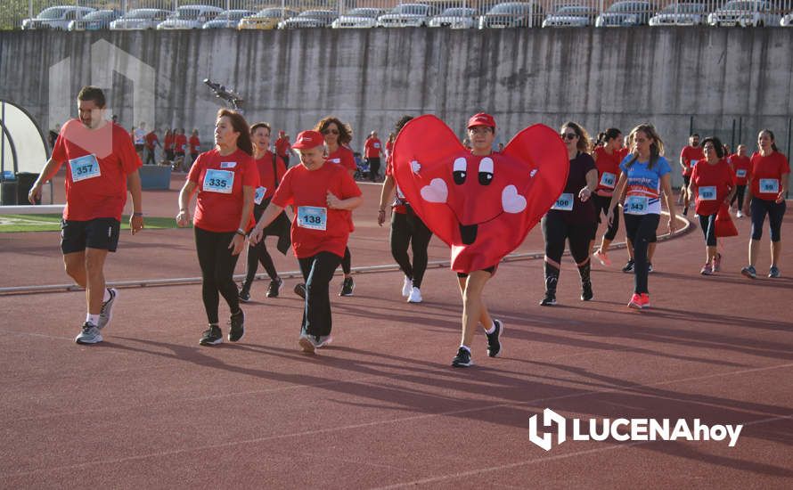 GALERÍA 1: "CORRER CON CORAZÓN": Las fotos de la carrera solidaria organizada por 'Voluntarias Activas por la Salud': La salida