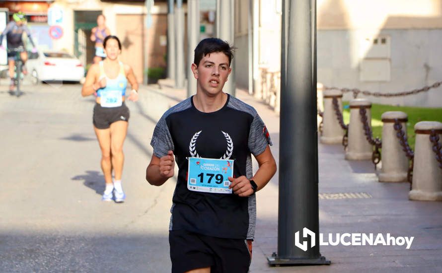 GALERÍA 2: "CORRER CON CORAZÓN": Las fotos del paso por el centro y línea de meta