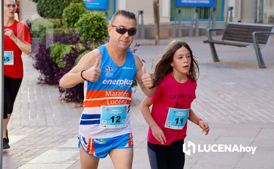 GALERÍA 2: "CORRER CON CORAZÓN": Las fotos del paso por el centro y línea de meta