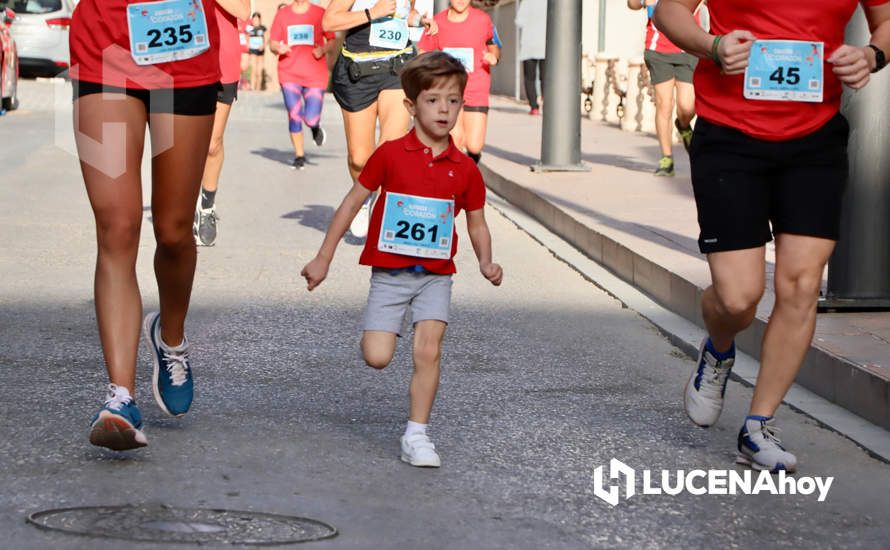 GALERÍA 2: "CORRER CON CORAZÓN": Las fotos del paso por el centro y línea de meta