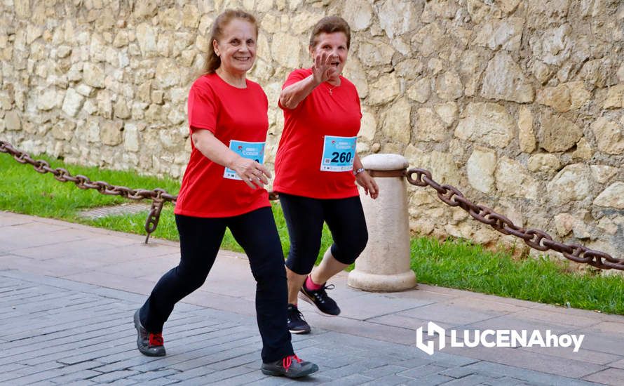 GALERÍA 2: "CORRER CON CORAZÓN": Las fotos del paso por el centro y línea de meta