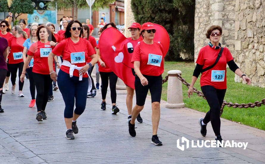 GALERÍA 2: "CORRER CON CORAZÓN": Las fotos del paso por el centro y línea de meta