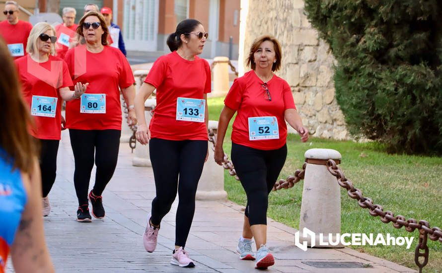 GALERÍA 2: "CORRER CON CORAZÓN": Las fotos del paso por el centro y línea de meta