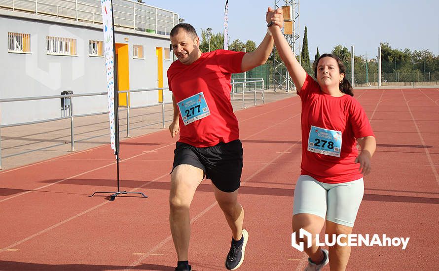 GALERÍA 2: "CORRER CON CORAZÓN": Las fotos del paso por el centro y línea de meta