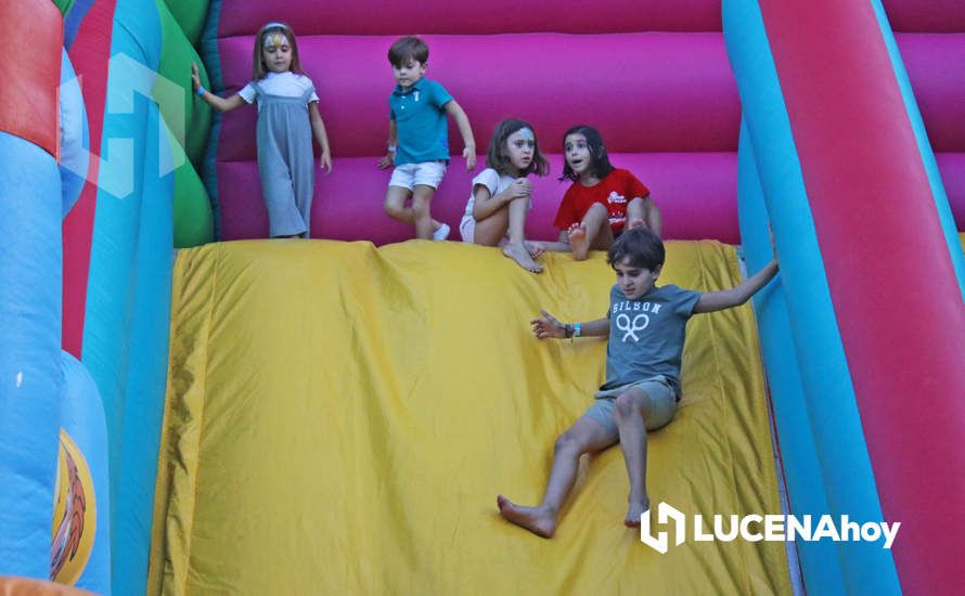 GALERÍA: La "Fiesta de los Niños" organizada por la Peña Amigos de los Magos en imágenes GALERÍA: La "Fiesta de los Niños" organizada por la Peña Amigos de los Magos en imágenes