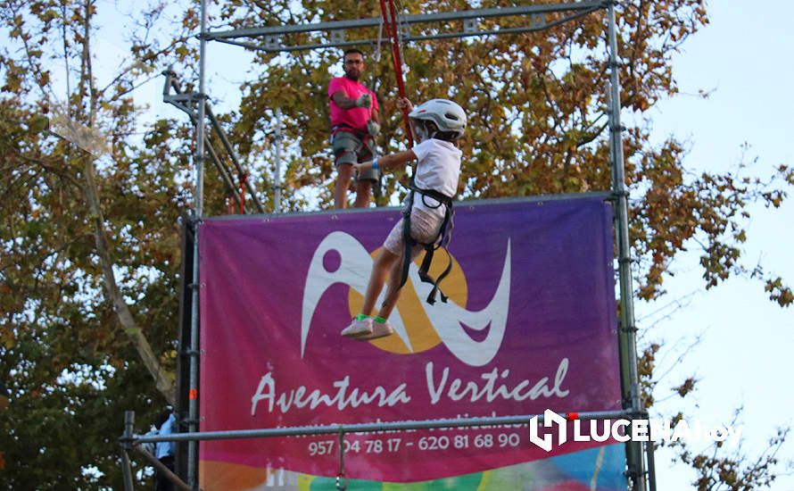 GALERÍA: La "Fiesta de los Niños" organizada por la Peña Amigos de los Magos en imágenes