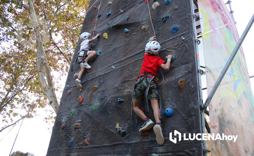 GALERÍA: La "Fiesta de los Niños" organizada por la Peña Amigos de los Magos en imágenes