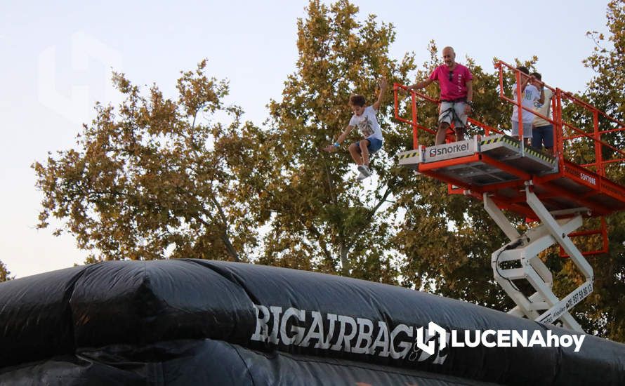 GALERÍA: La "Fiesta de los Niños" organizada por la Peña Amigos de los Magos en imágenes