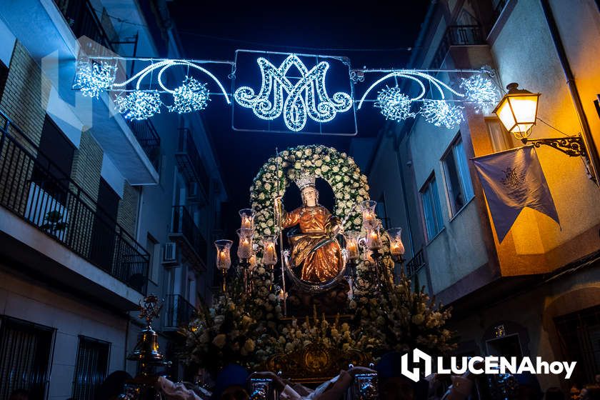 La procesión de la Virgen de la Aurora por las calles de su barrio, una estampa que se repetirá este domingo