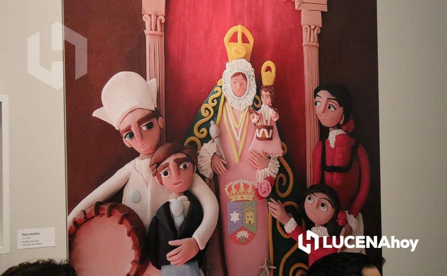 GALERÍA: Gran acogida en la presentación del libro ?La Familia Tambórez' de Jesús Alonso Arroyo y la exposición de sus ilustraciones GALERÍA: Gran acogida en la presentación del libro ?La Familia Tambórez' de Jesús Alonso Arroyo y la exposición de sus ilustraciones
