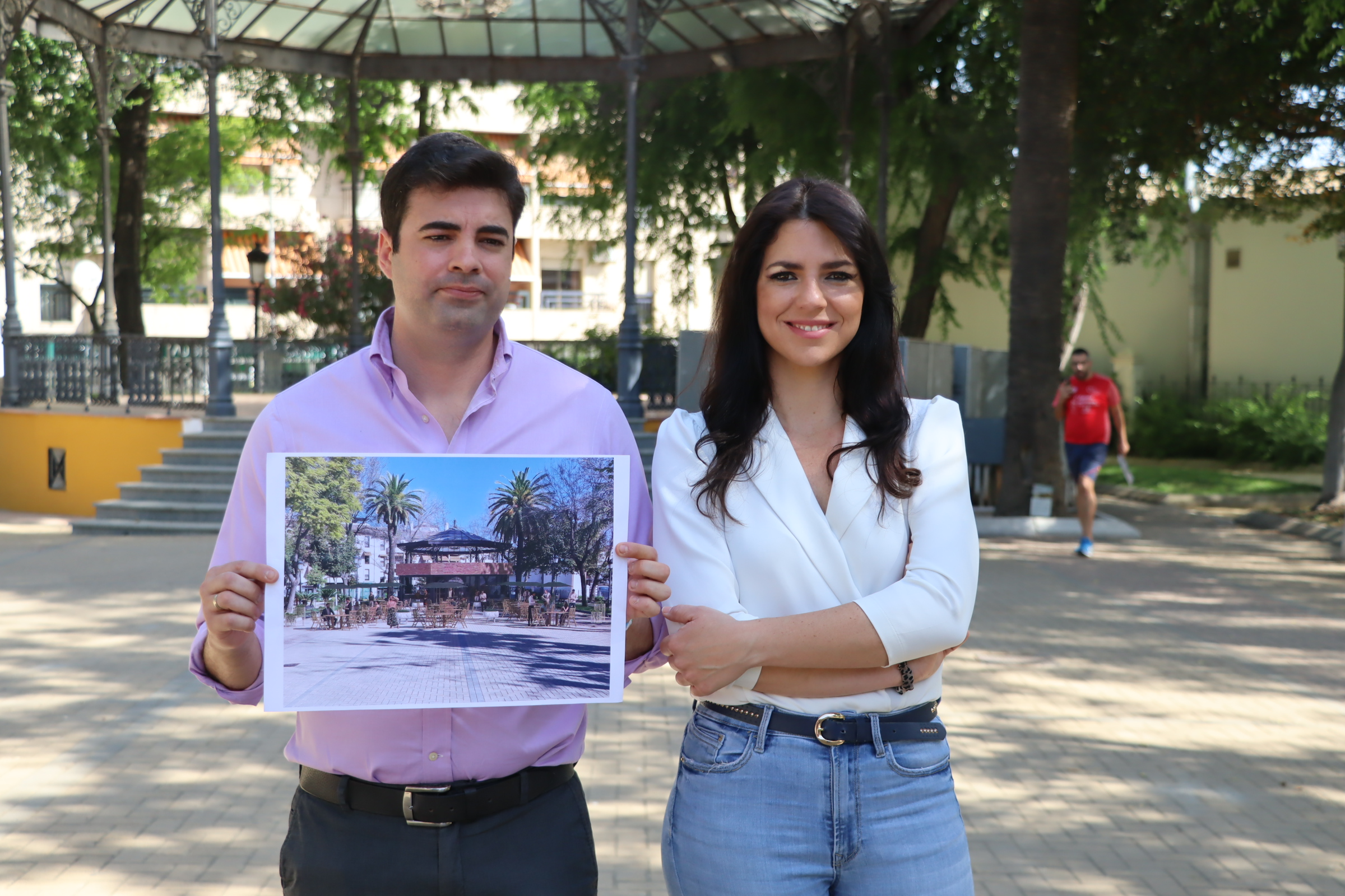 Los candidatos de Ciudadanos, Jesús López y Purificación Joyera han presentado el proyecto ideado por una empresa local como ejemplo